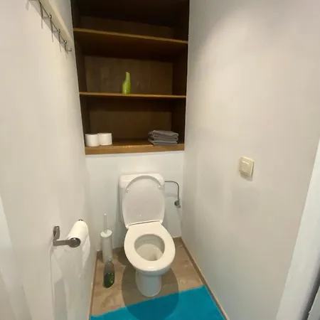 Airco Et Local Velo 아파트 *